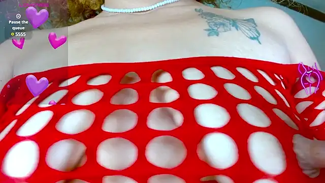 Eva Hoot online show from 02.28.25