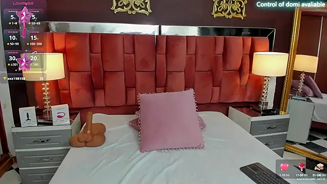 Snapshot of mariamRosse chatting on 03.04.25 mariamRosse online show from 03.04.25