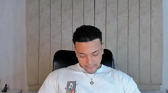 Snapshot of Stiven_collins chatting on 12.25.24 Stiven collins online show from 12.25.24