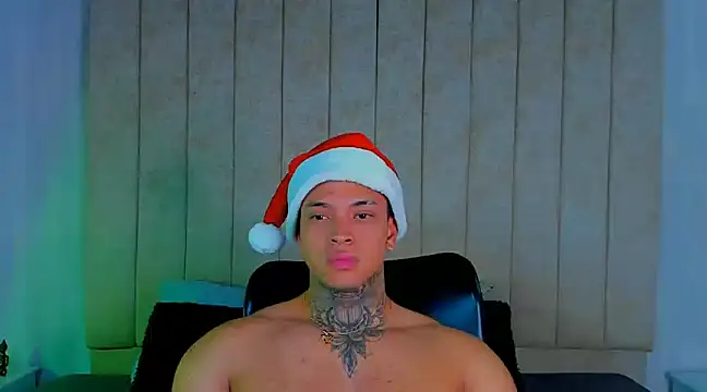 Snapshot of Stiven_collins chatting on 12.30.24 Stiven collins online show from 12.30.24