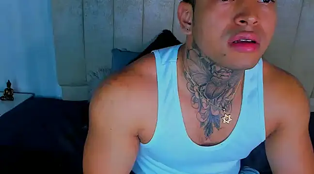 Snapshot of Stiven_collins chatting on 12.31.24 Stiven collins online show from 12.31.24