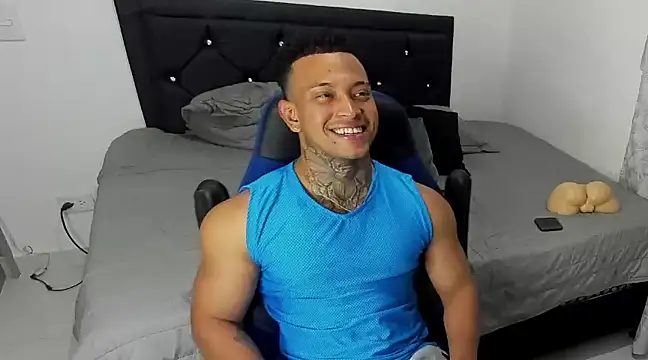 Snapshot of Stiven_collins chatting on 01.21.25 Stiven collins online show from 01.21.25