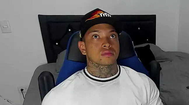 Snapshot of Stiven_collins chatting on 01.30.25 Stiven collins online show from 01.30.25