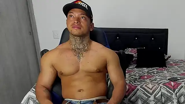 Snapshot of Stiven_collins chatting on 02.01.25 Stiven collins online show from 02.01.25