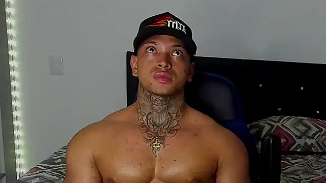 Snapshot of Stiven_collins chatting on 02.14.25 Stiven collins online show from 02.14.25