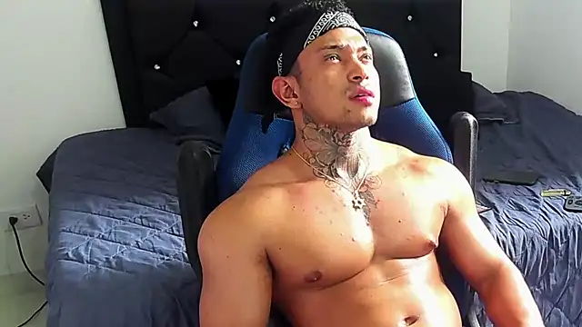 Snapshot of Stiven_collins chatting on 02.25.25 Stiven collins online show from 02.25.25