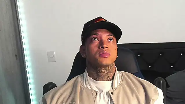 Snapshot of Stiven_collins chatting on 03.12.25 Stiven collins online show from 03.12.25