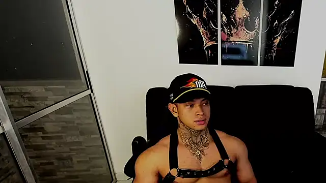 Snapshot of Stiven_collins chatting on 03.15.25 Stiven collins online show from 03.15.25