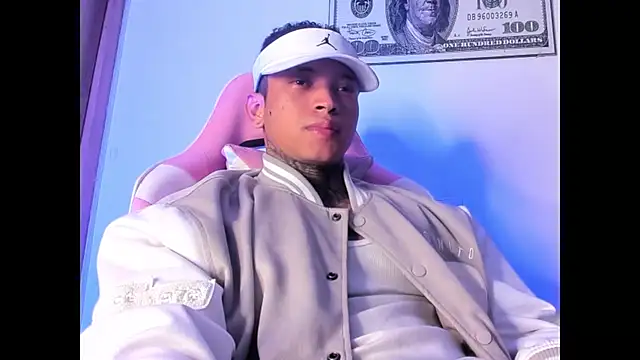 Snapshot of Stiven_collins chatting on 10.15.25 Stiven collins online show from 10.15.25