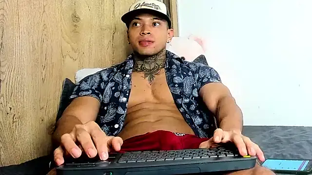 Snapshot of Stiven_collins chatting on 11.26.25 Stiven collins online show from 11.26.25