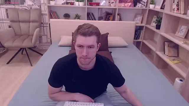 Snapshot of EthanPinkman chatting on 03.14.25 EthanPinkman online show from 03.14.25
