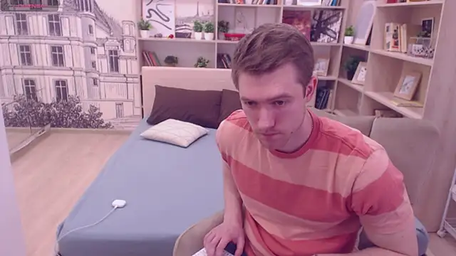 Snapshot of EthanPinkman chatting on 03.18.25 EthanPinkman online show from 03.18.25
