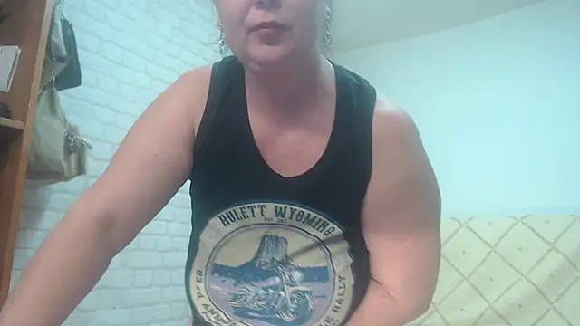 EmmaSquirt online show from 02.13.25