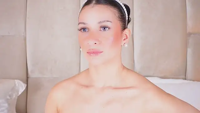 KiraKayleigh1 online show from 03.07.25