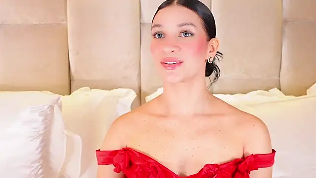 KiraKayleigh1 online show from 10.20.25