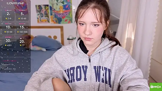 HanahCute online show from 11.21.25