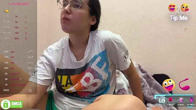 Snapshot of the_princese chatting on 02.02.25 the princese online show from 02.02.25