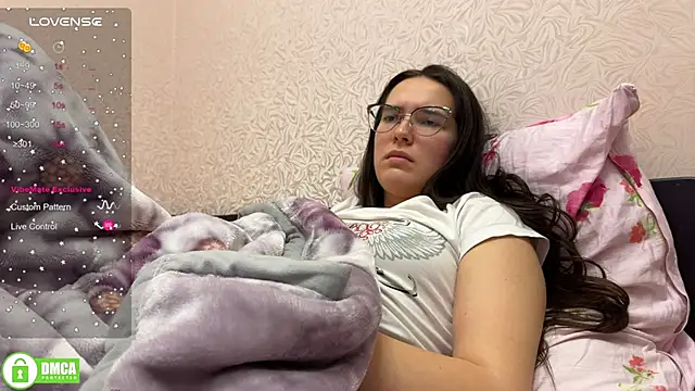 Snapshot of the_princese chatting on 02.07.25 the princese online show from 02.07.25