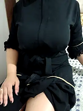 Snapshot of Saakoora chatting on 10.17.25 Saakoora online show from 10.17.25