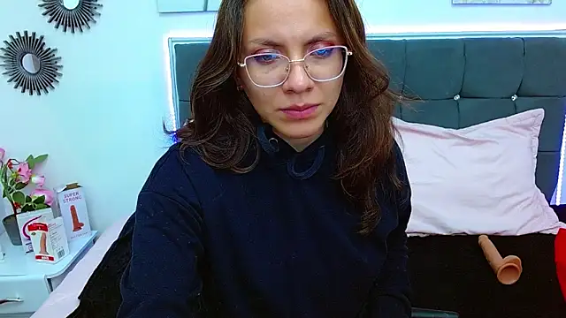 karlamorris  online show from 12.31.24