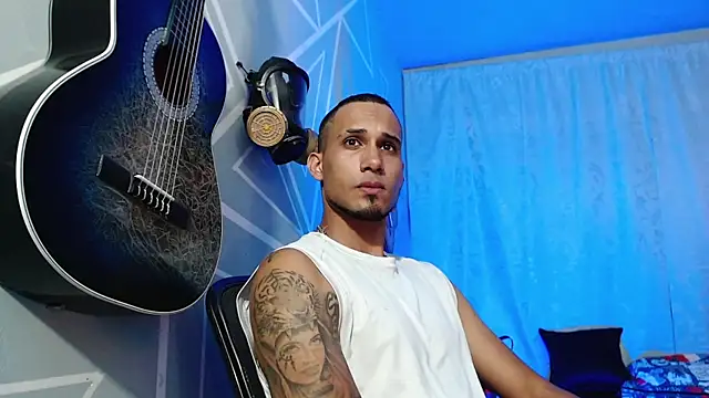 MagnusFrost online show from 02.05.25