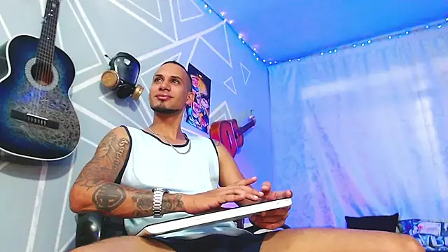 MagnusFrost online show from 02.17.25