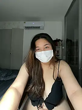 Snapshot of iamMalixxx chatting on 12.15.24 iamMalixxx online show from 12.15.24