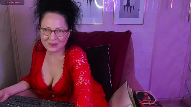 Snapshot of Anita_Muse chatting on 02.14.25 Anita Muse online show from 02.14.25