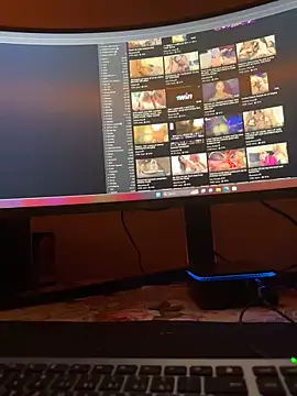 Snapshot of FunBoysex chatting on 01.08.25 FunBoysex online show from 01.08.25