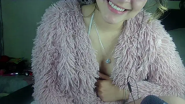 Snapshot of Elith_20 chatting on 01.26.25 Elith 20 online show from 01.26.25