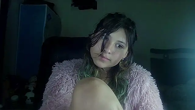 Snapshot of Elith_20 chatting on 03.17.25 Elith 20 online show from 03.17.25