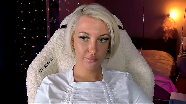 tykioty Miley online show from 12.14.24