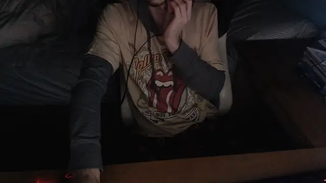 Snapshot of SweetPaddy chatting on 12.26.24 SweetPaddy online show from 12.26.24