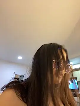 montmariana online show from 12.27.24