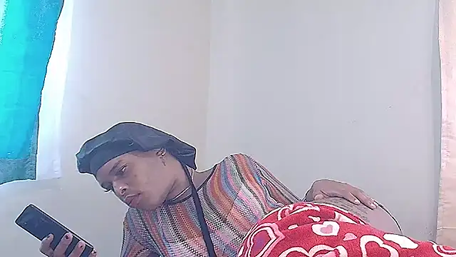 Snapshot of sexychane chatting on 02.16.25 sexychane online show from 02.16.25
