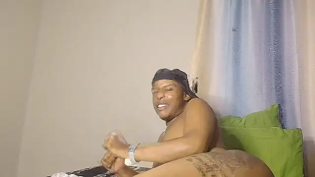 Snapshot of sexychane chatting on 02.27.25 sexychane online show from 02.27.25