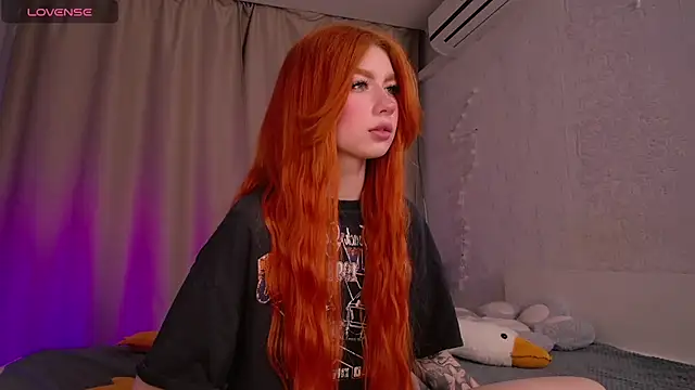 Evaa Moonn  online show from 03.09.25