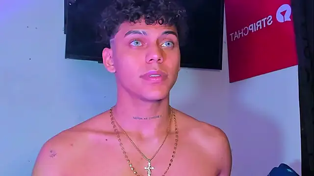 Snapshot of visaelX chatting on 12.28.24 visaelX online show from 12.28.24