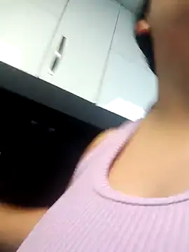  Miaaleon online show from 03.05.25