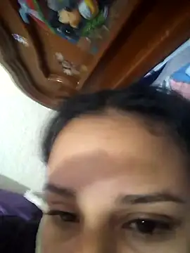  Miaaleon online show from 10.26.25