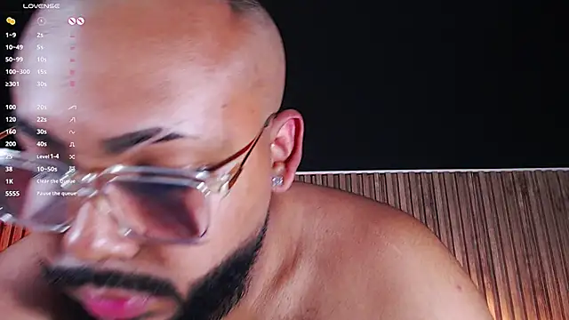 Snapshot of DilanJonnes_ chatting on 03.18.25 DilanJonnes online show from 03.18.25