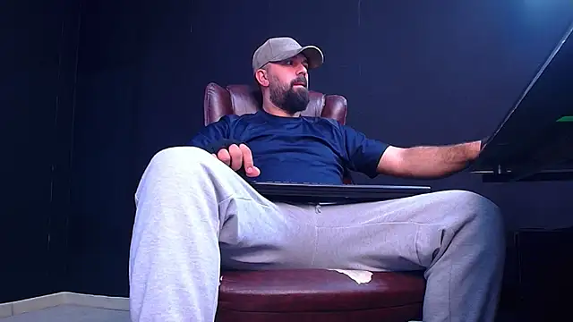Snapshot of JackEthann chatting on 09.10.25 JackEthann online show from 09.10.25