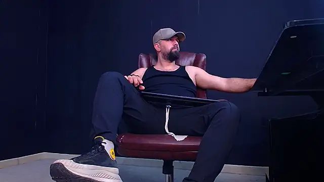 Snapshot of JackEthann chatting on 10.07.25 JackEthann online show from 10.07.25