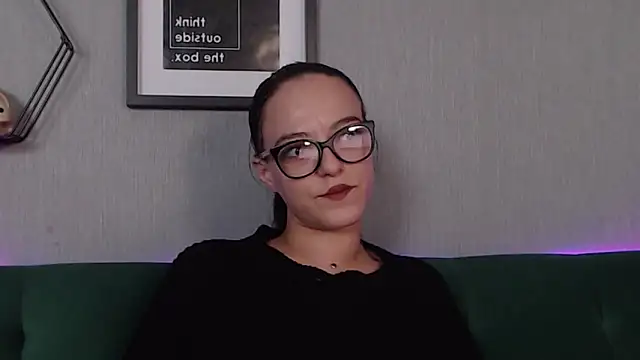 Snapshot of IzabelllNoir chatting on 02.01.25 IzabelllNoir online show from 02.01.25