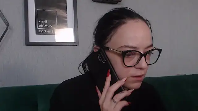Snapshot of IzabelllNoir chatting on 02.14.25 IzabelllNoir online show from 02.14.25
