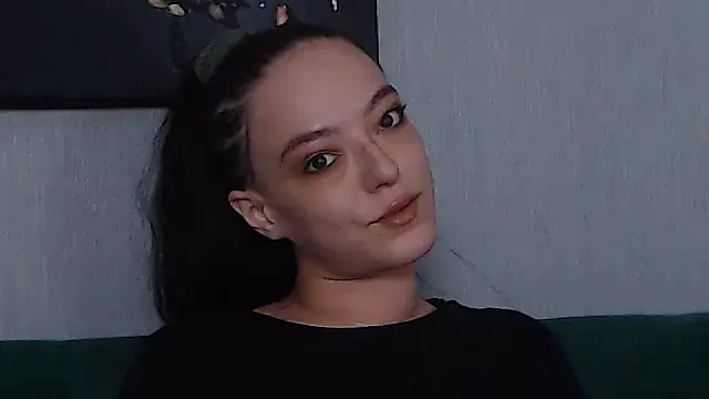 Snapshot of IzabelllNoir chatting on 02.22.25 IzabelllNoir online show from 02.22.25