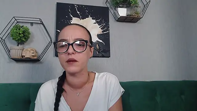 Snapshot of IzabelllNoir chatting on 09.26.25 IzabelllNoir online show from 09.26.25