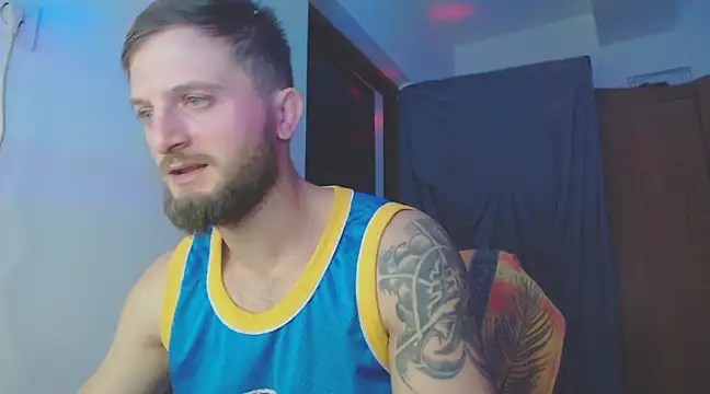 Snapshot of cuple_hoot_ chatting on 01.12.25 cuple hoot online show from 01.12.25