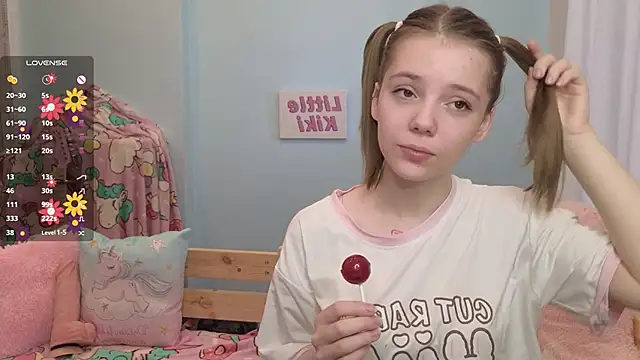 PrincessLittleKiki online show from 10.10.25