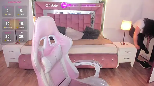 Snapshot of Aliciia_cute1 chatting on 12.06.24 Aliciia cute1 online show from 12.06.24